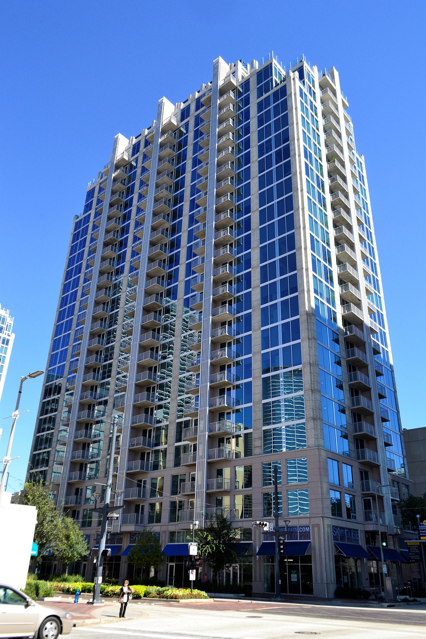 Commercial facility building supported by professional facility services
